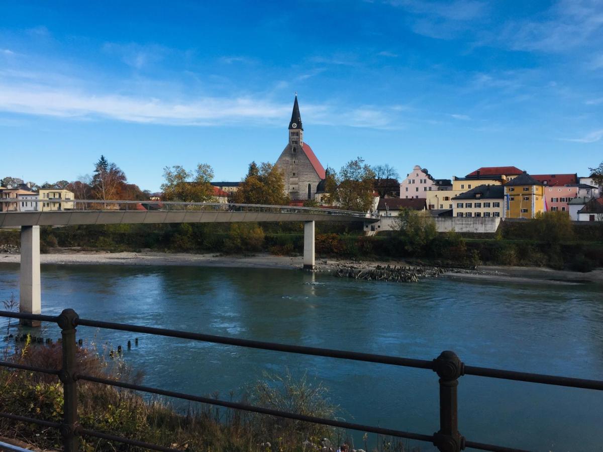 Ferienwohnung An Der Romantischen Salzachschleife Naehe Salzburg 劳芬 外观 照片