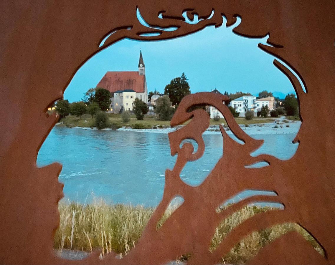 Ferienwohnung An Der Romantischen Salzachschleife Naehe Salzburg 劳芬 外观 照片