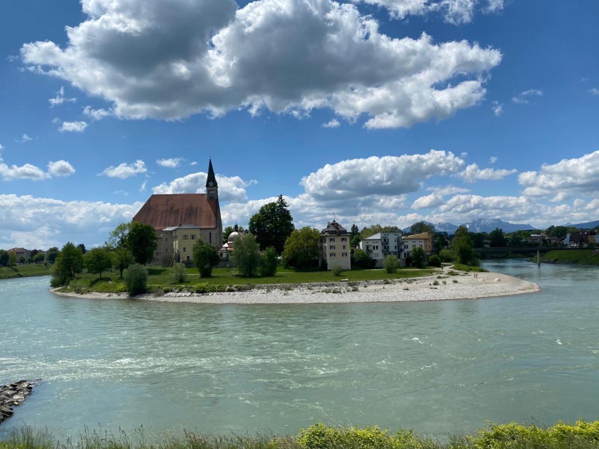Ferienwohnung An Der Romantischen Salzachschleife Naehe Salzburg 劳芬 外观 照片